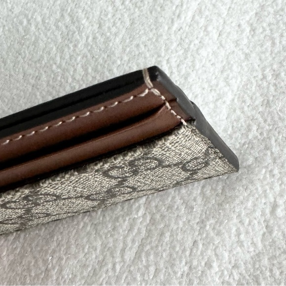 Gucci Beige GG Supreme Card Holder - Picture 7 of 12